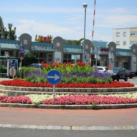 Orchidee Daire Wiener Neudorf Dış mekan fotoğraf
