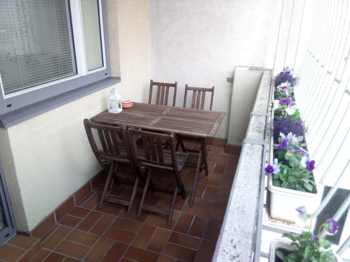 Orchidee Daire Wiener Neudorf Dış mekan fotoğraf