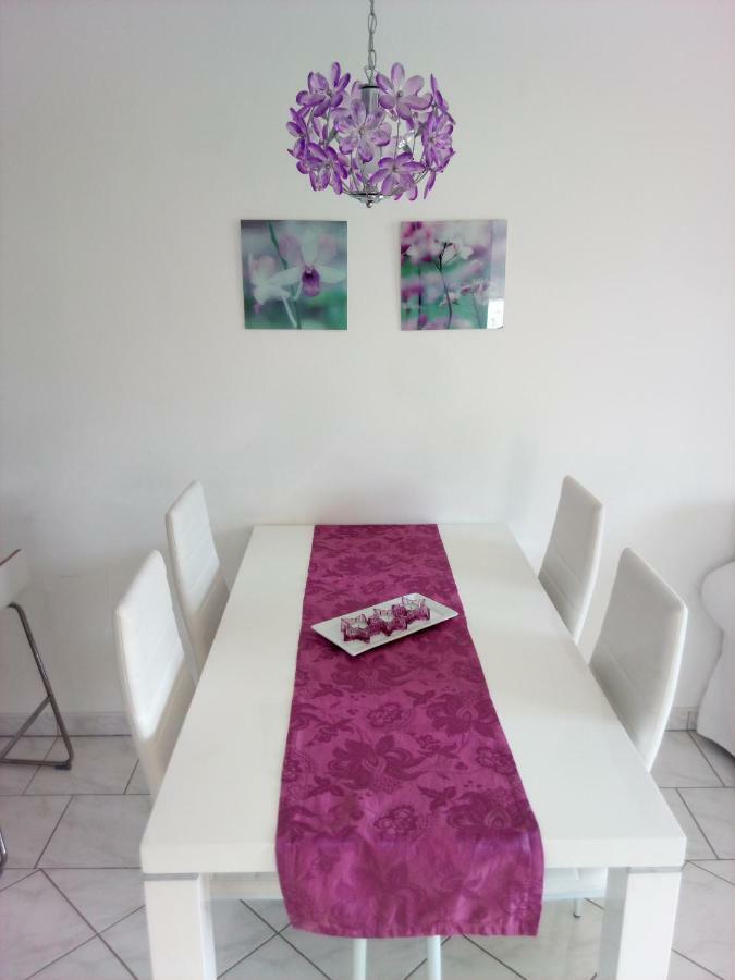 Orchidee Daire Wiener Neudorf Dış mekan fotoğraf